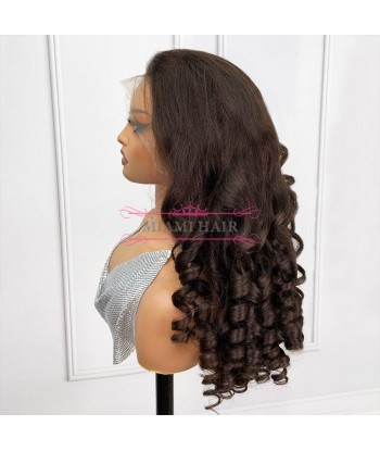 Perruque Lace Wig 13x4 Loose Body Wave  4 - avec Effet Presque Double Drawn et Maximum de Volume en Cheveux Remy est présent 